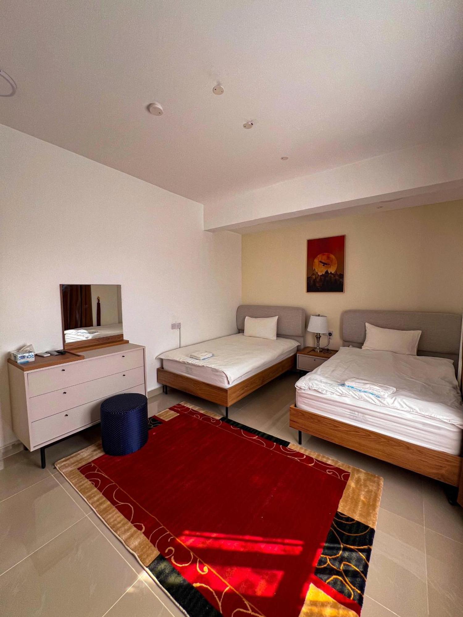 Alhamra Horizons Apartment Al Ḩamrāʼ Bagian luar foto